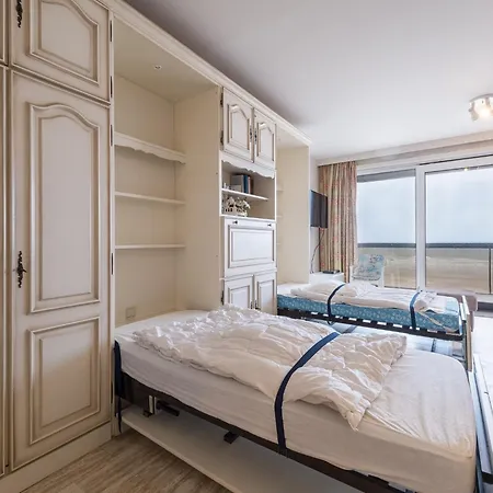 Flat With Sea Views In Belgian Coast, Cleaning Included Daire Middelkerke