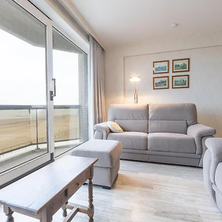 Flat With Sea Views In Belgian Coast, Cleaning Included Middelkerke